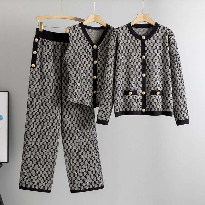 Classic Vintage Cardigan with a Flattering Fit