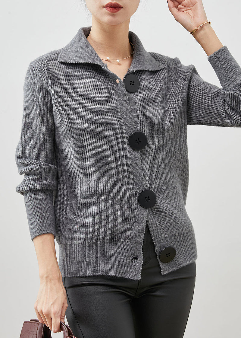 Elegantly Styled Cardigan for Everyday Wear