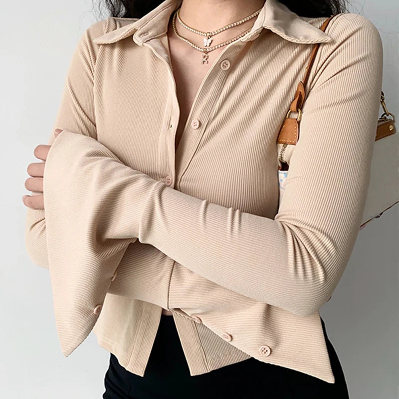 Sophisticated Blouse with a Clean Classic Look