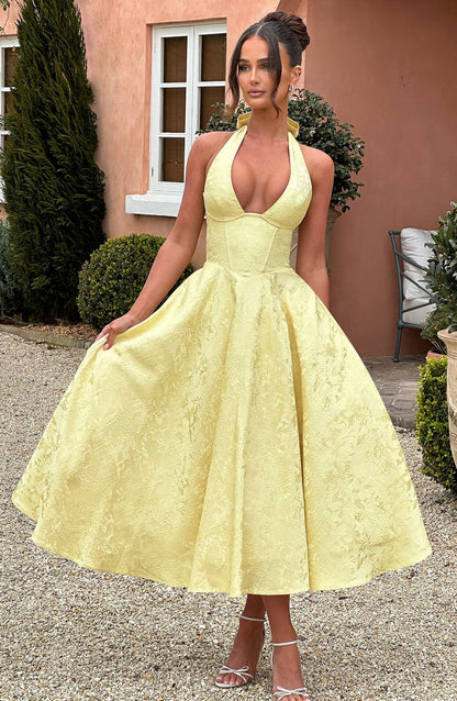 Sophisticated Dress with a Clean Classic Look