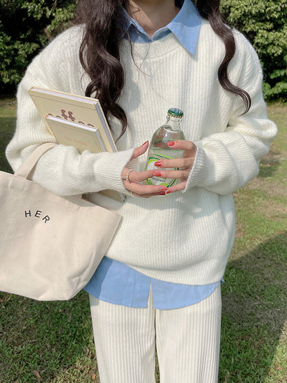 Classic Vintage Sweater with a Flattering Fit