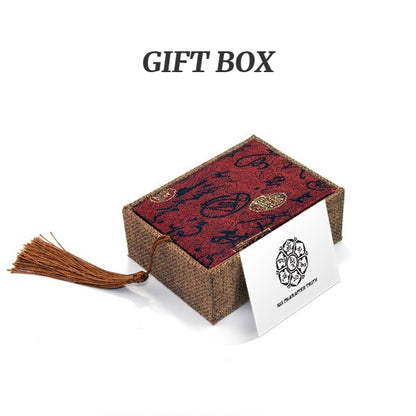 Beautifully Finished Garment in a Timeless Design