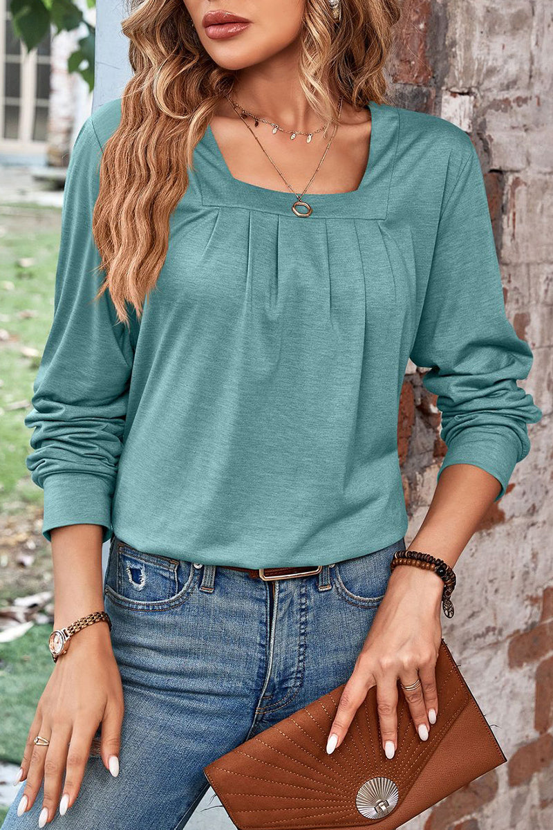 Effortlessly Elegant Top with a Timeless Design