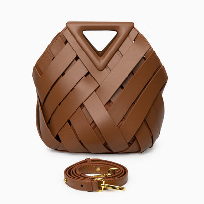 Well Tailored Bag with a Graceful Silhouette