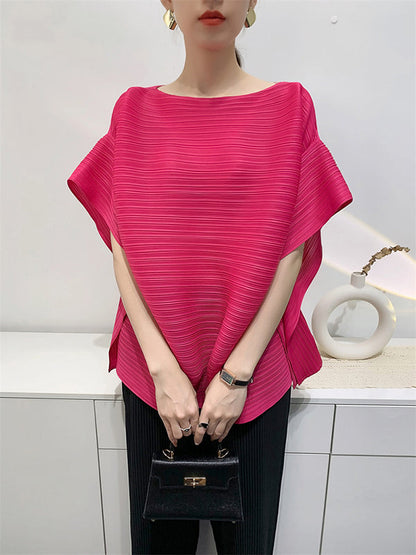 Well Tailored T-Shirt with a Graceful Silhouette