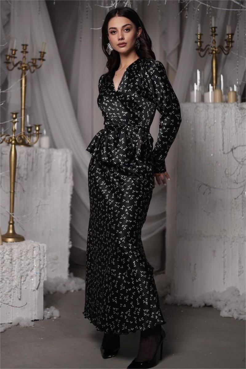 Effortlessly Elegant Blouse with a Timeless Design