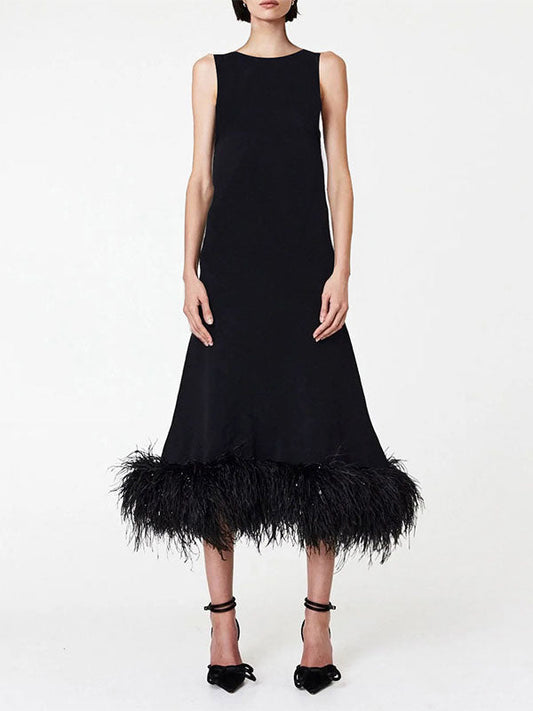 Beautifully Finished Dress in a Timeless Design