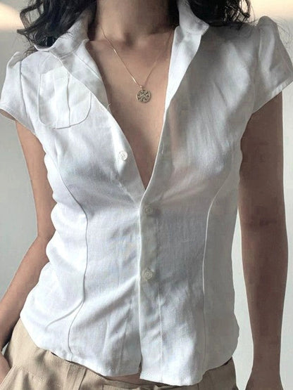 Classic Vintage Blouse with a Flattering Fit