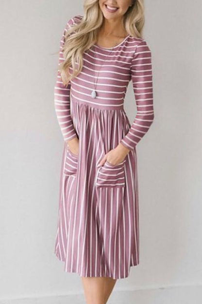 Beautifully Finished Dress in a Timeless Design