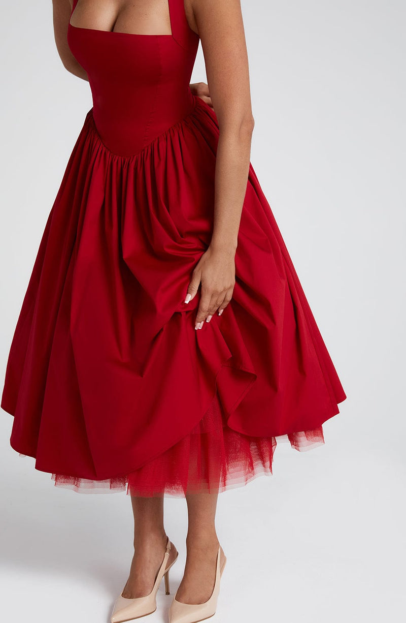 Sophisticated Dress with a Clean Classic Look