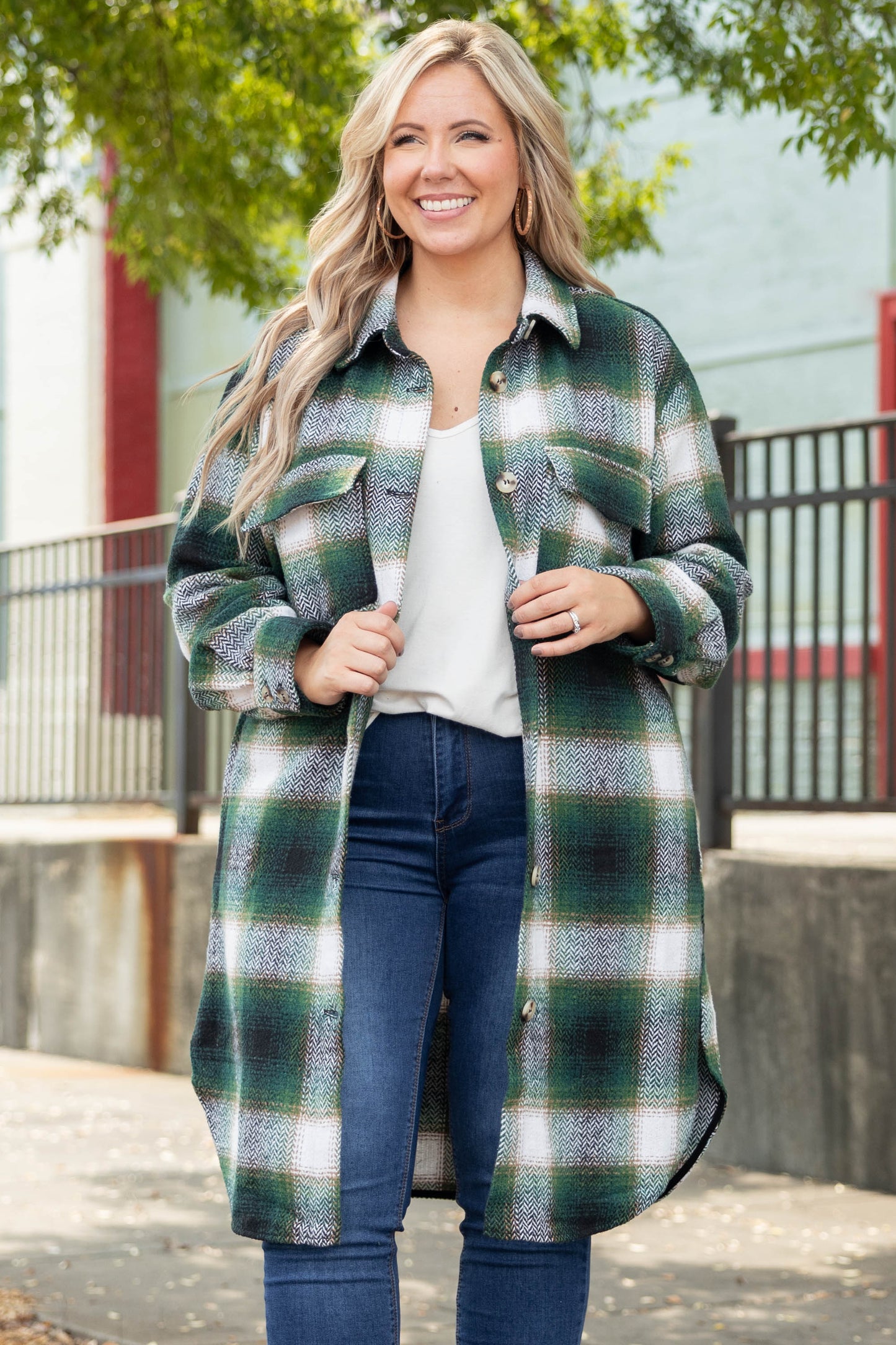 Beautifully Finished Coat in a Timeless Design