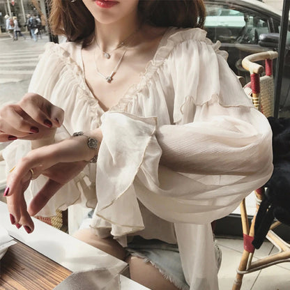 Classic Vintage & Enduringly Stylish Blouse