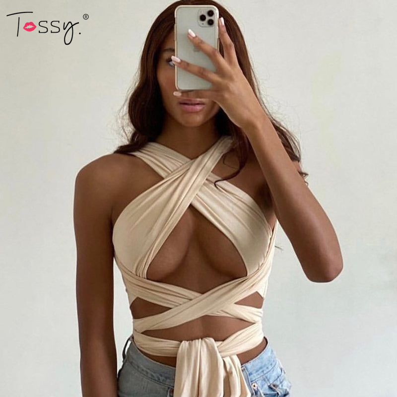 Well Tailored Top with a Graceful Silhouette