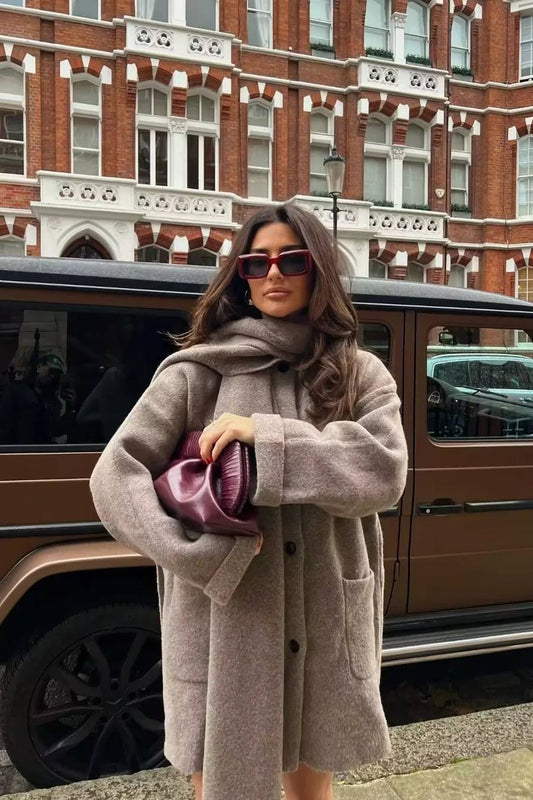 Beautifully Finished Coat in a Timeless Design