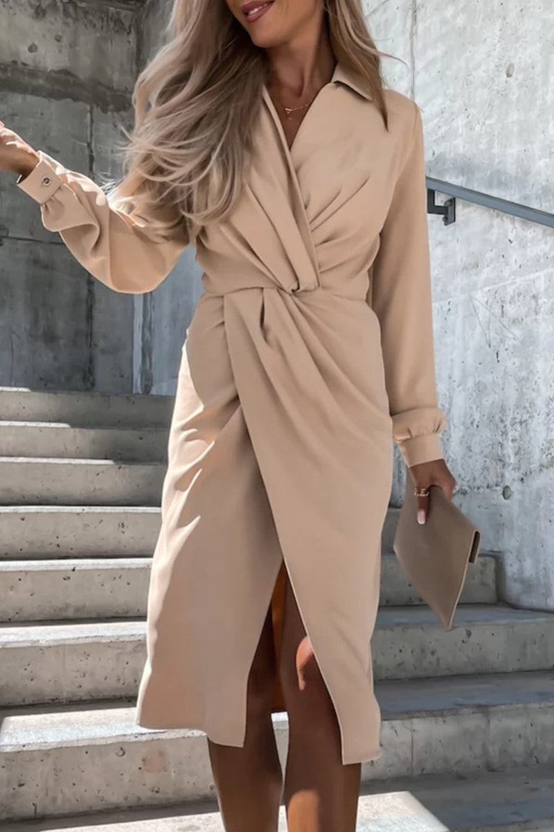 Beautifully Finished Dress in a Timeless Design