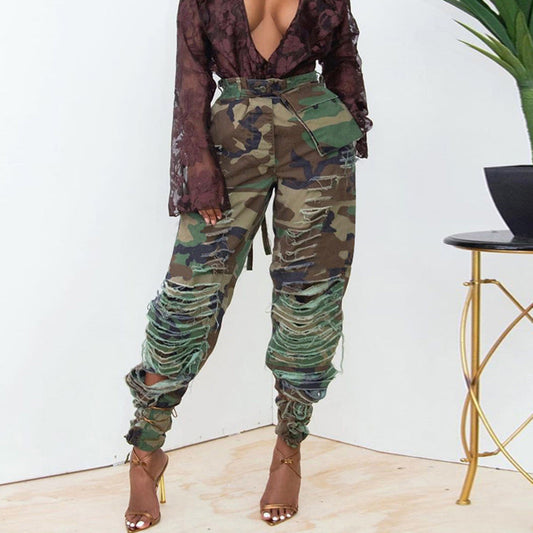 Beautifully Finished Pants in a Timeless Design