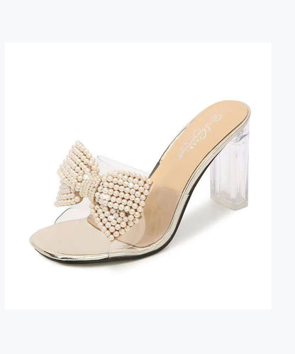 Polished Sandals with an Effortless Classic Look