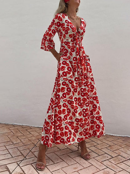 Well Tailored Dress with a Graceful Silhouette