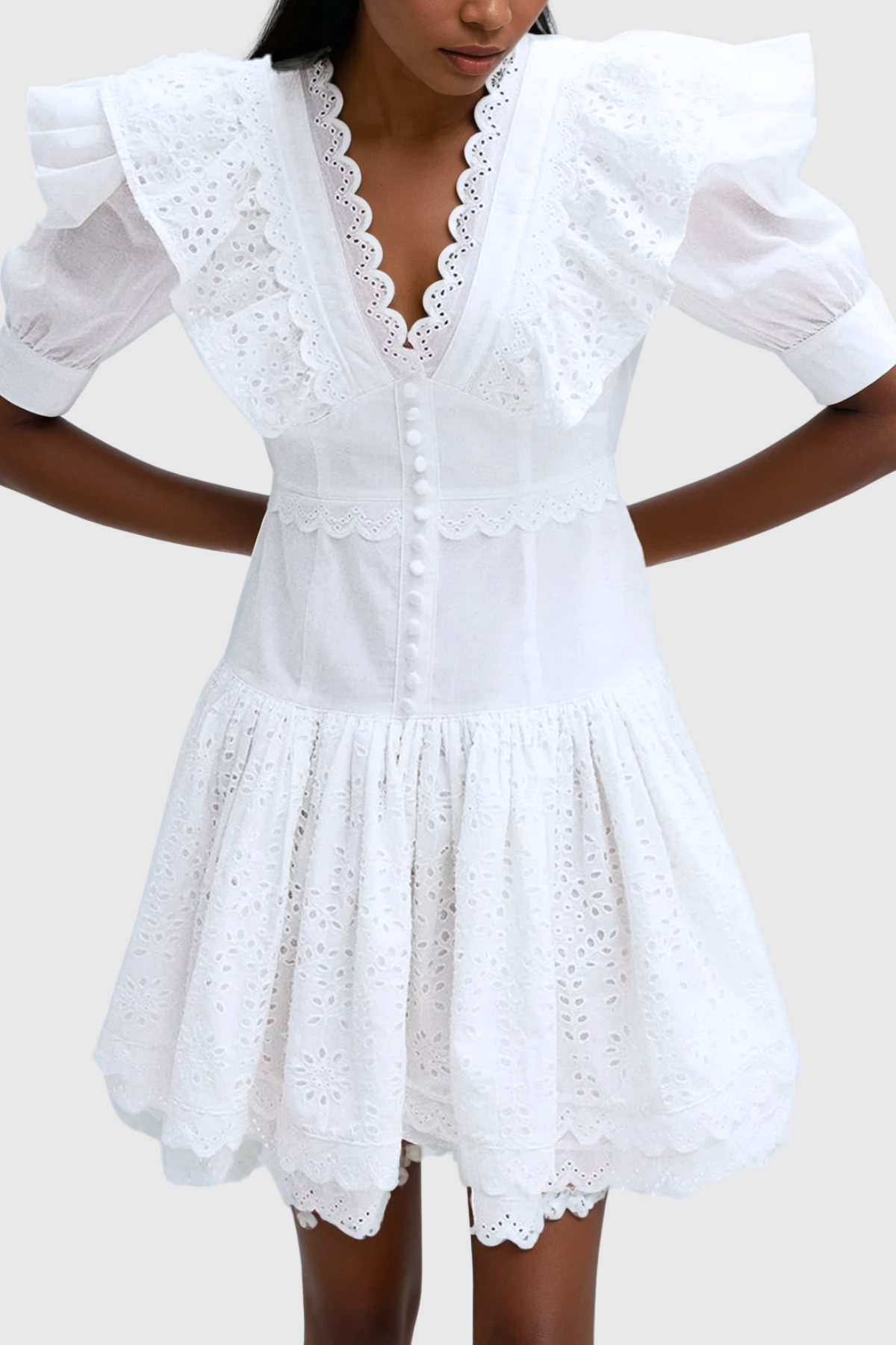 Effortlessly Elegant Dress with a Timeless Design