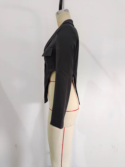 Classic Vintage Top with a Flattering Fit