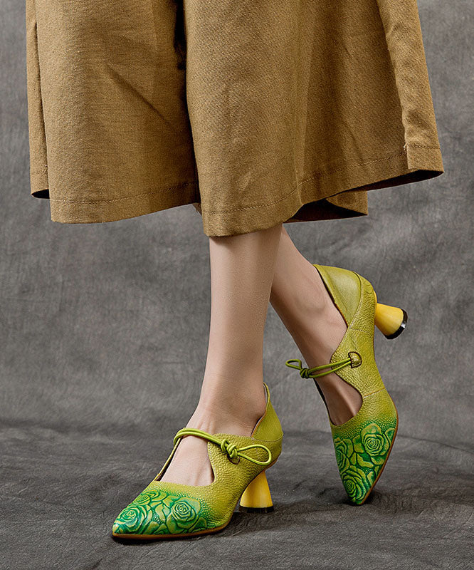 A Vintage Style Heels with Delicate Timeless Details