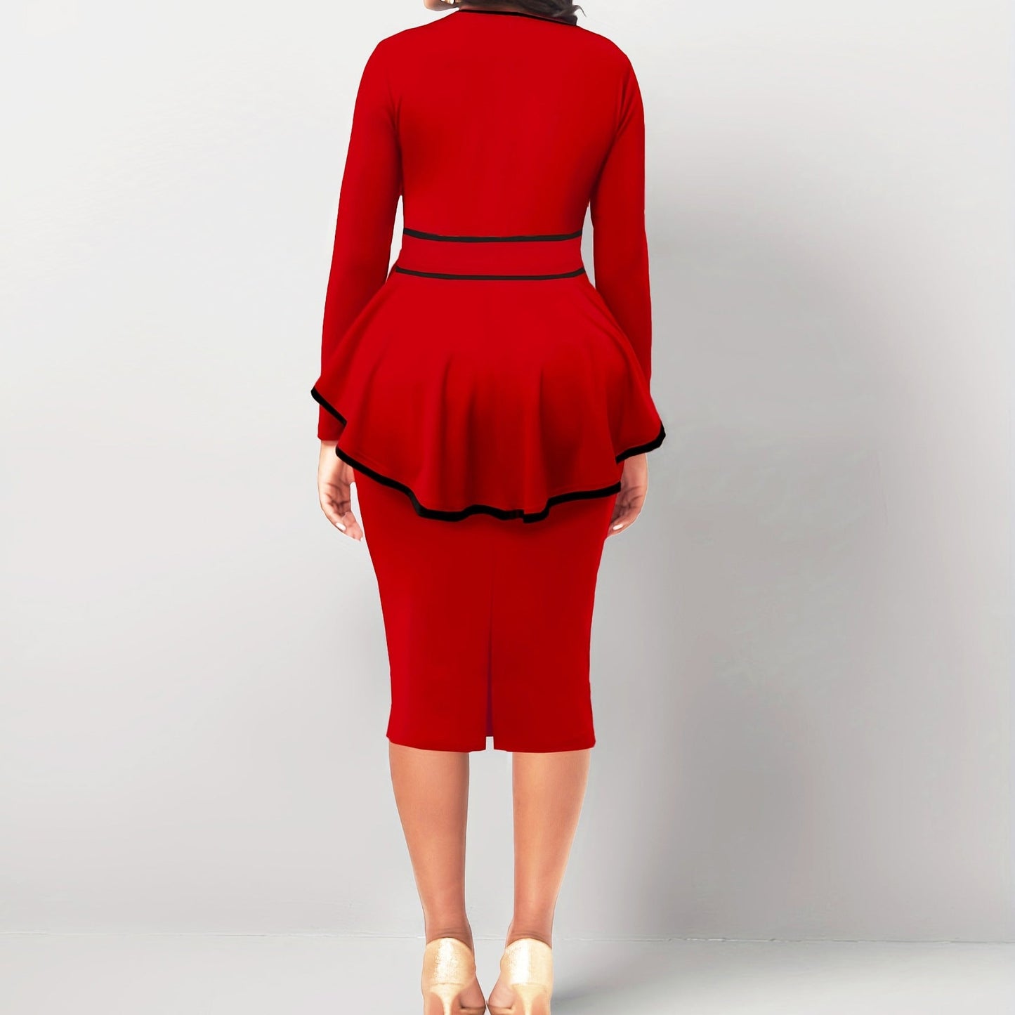 Well Tailored Top with a Graceful Silhouette