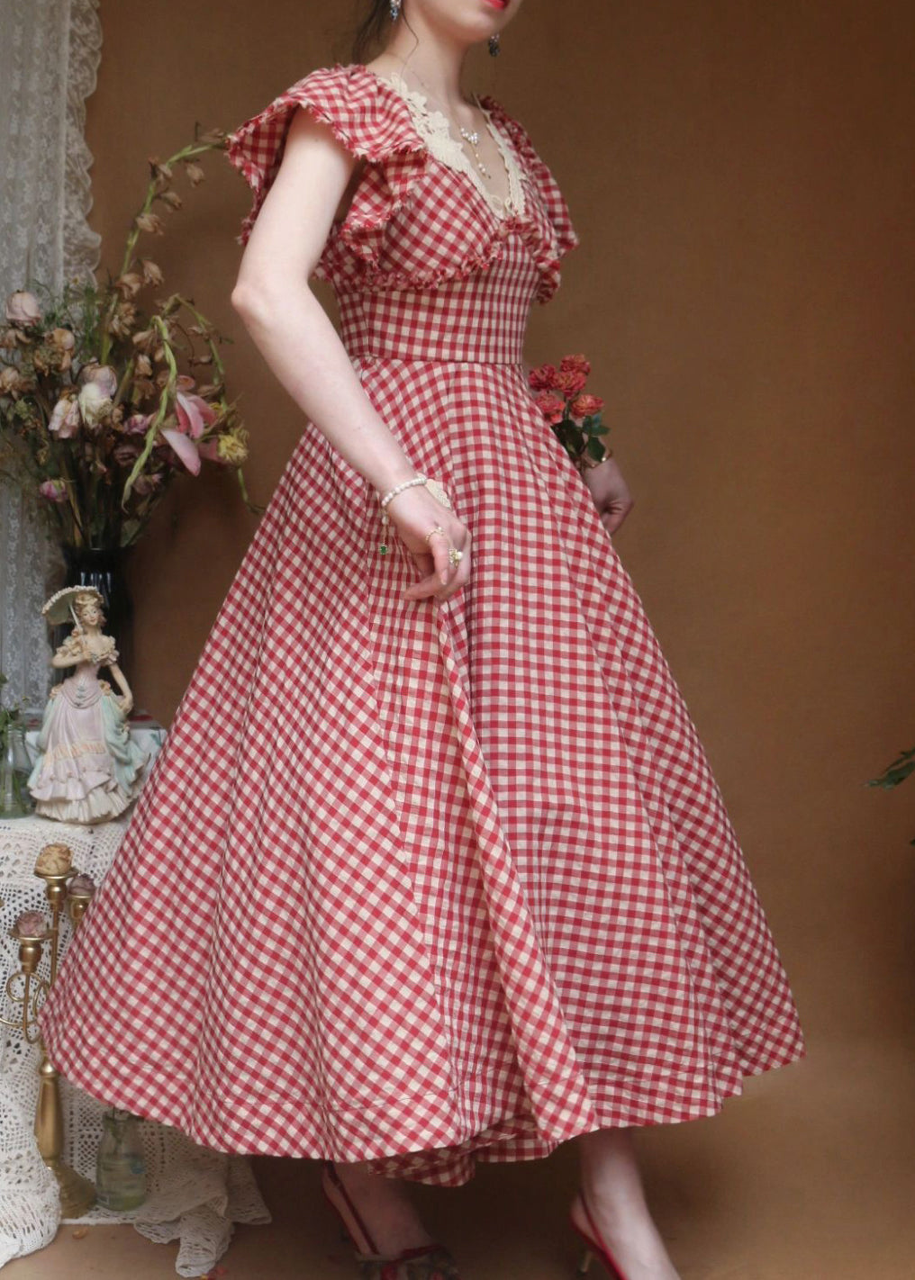 Classic Vintage & Enduringly Stylish Dress