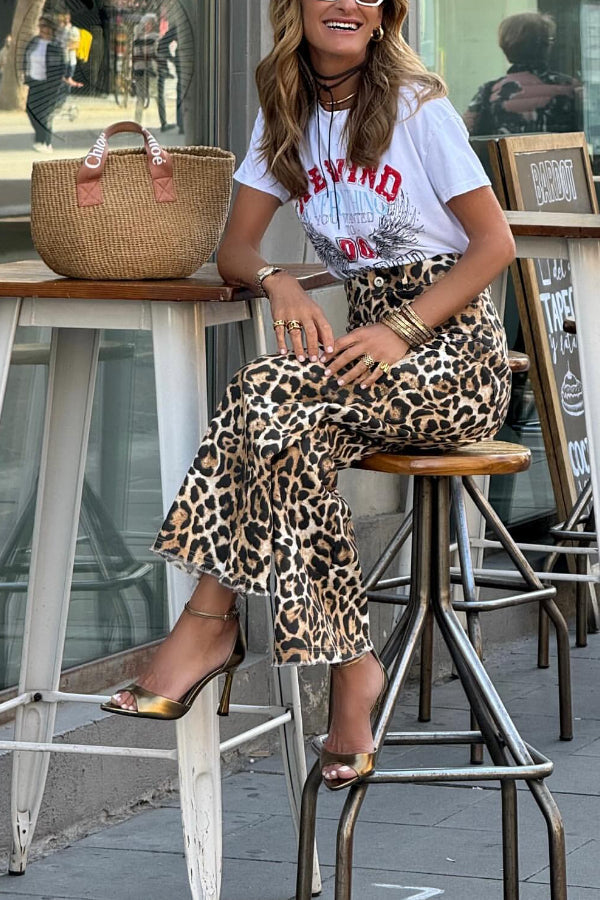 Classic Vintage Pants with a Flattering Fit