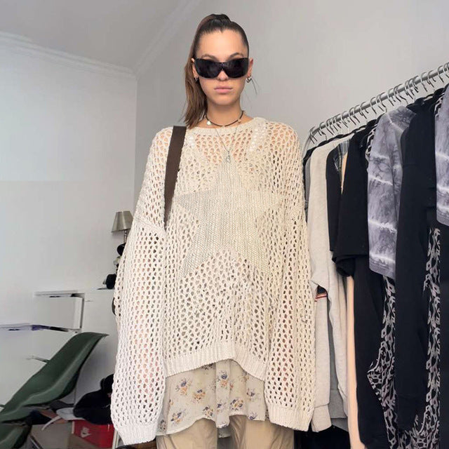 Well Tailored Sweater with a Graceful Silhouette