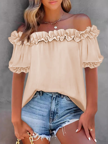 Classic Vintage Blouse with a Flattering Fit