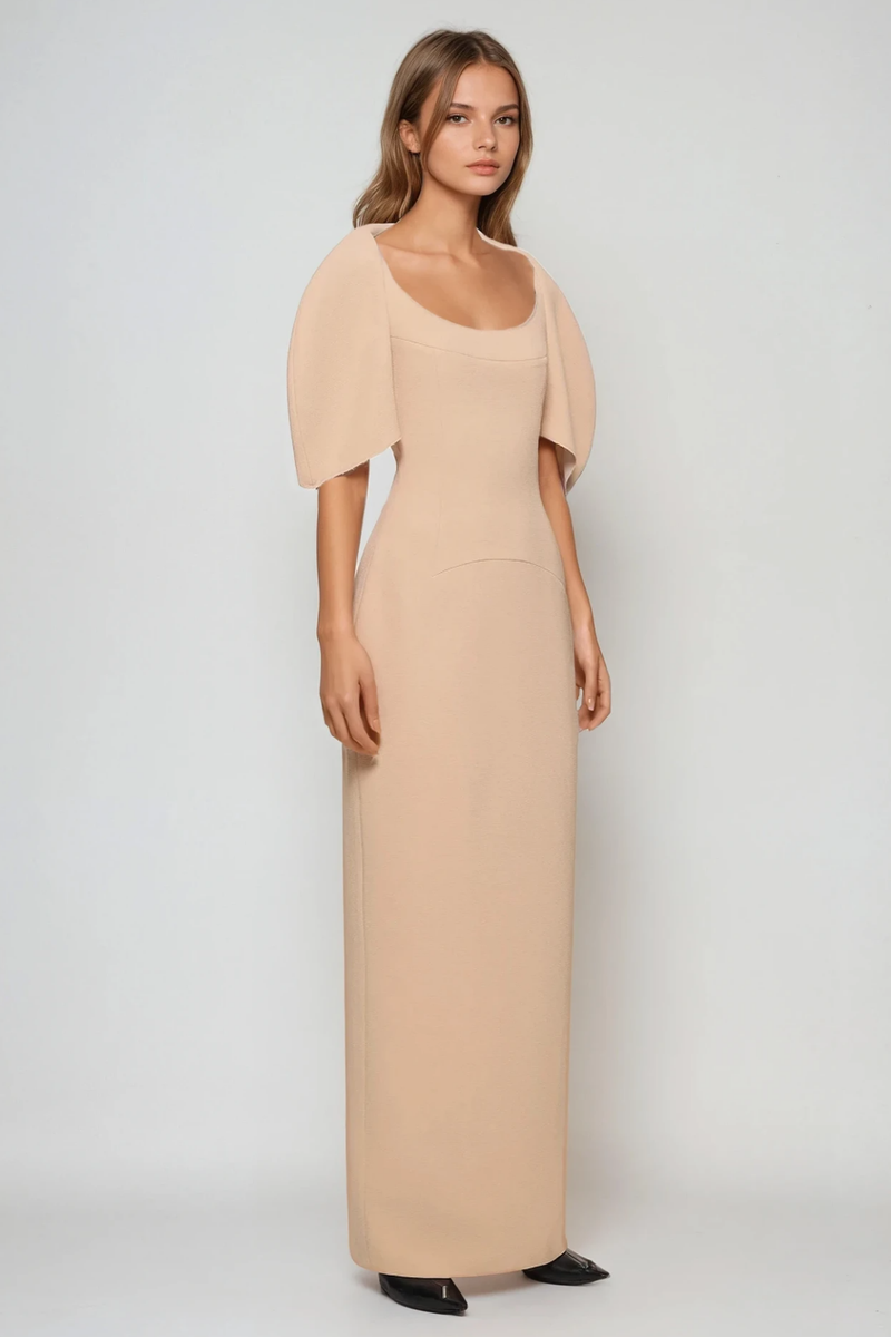 Gracefully Styled Dress for Any Occasion