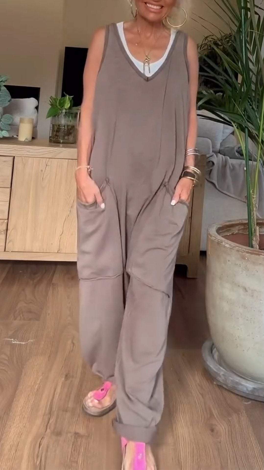 Well Tailored Garment with a Graceful Silhouette