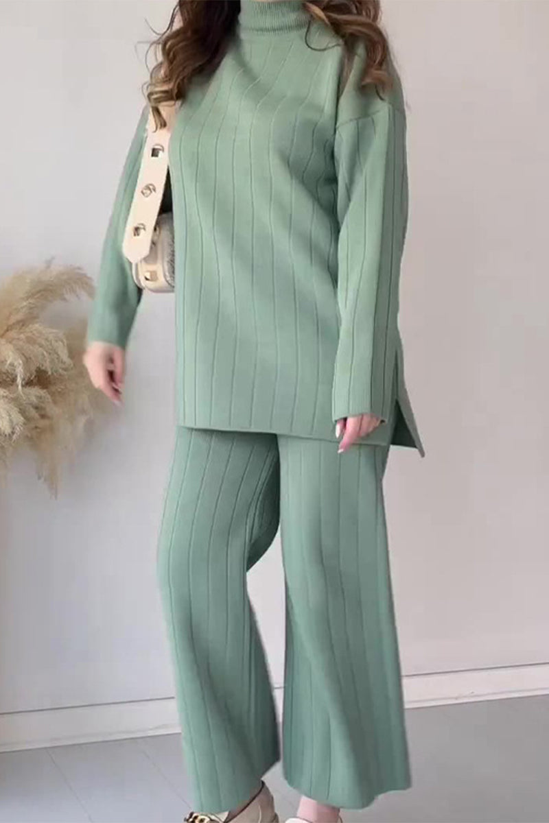 Effortlessly Elegant Garment with a Timeless Design