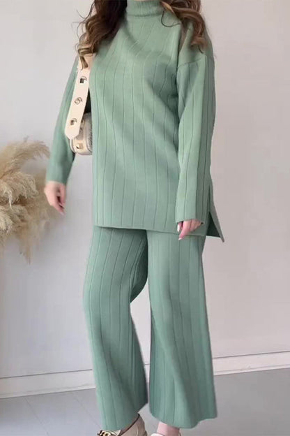 Effortlessly Elegant Garment with a Timeless Design