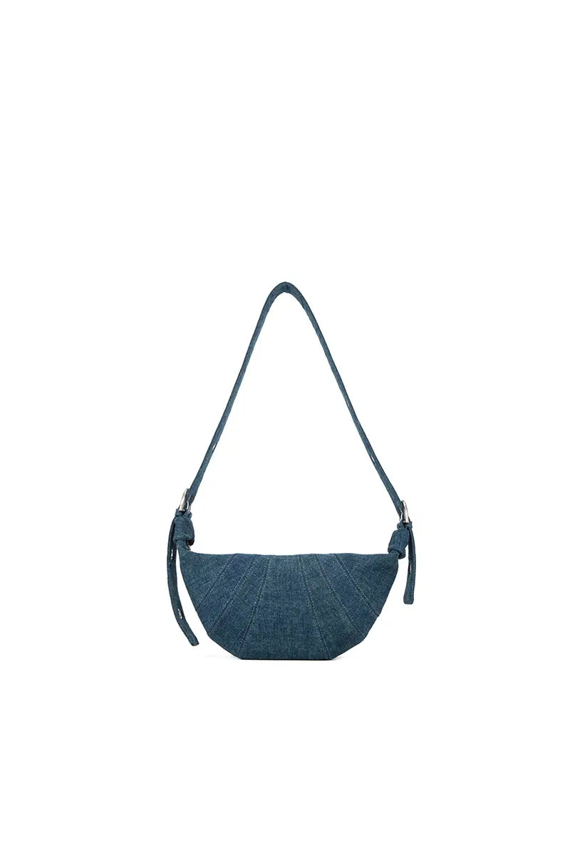Gracefully Styled Bag for Any Occasion