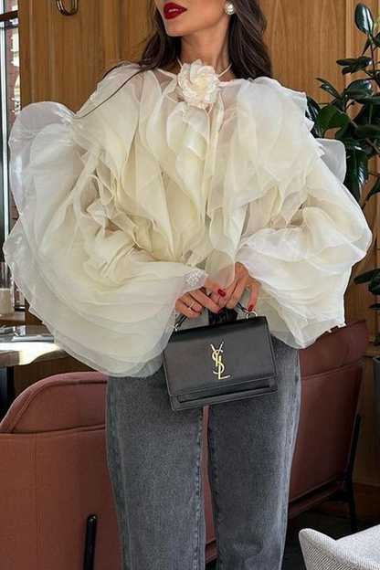 Beautifully Crafted Blouse in a Classic Style