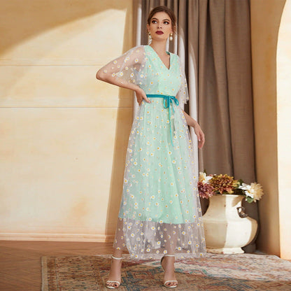 Beautifully Crafted Dress in a Classic Style