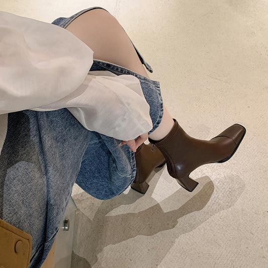 Classic Vintage Heels with a Flattering Fit