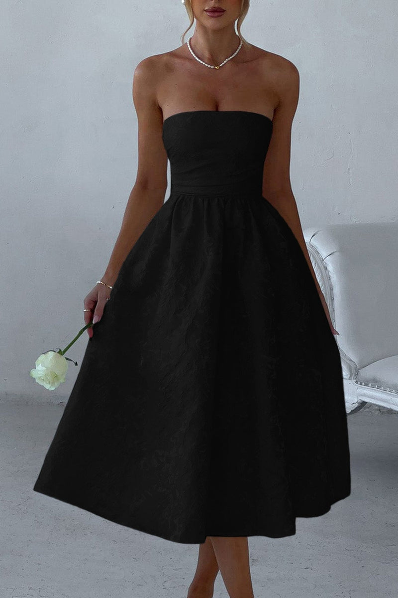 Well Tailored Dress with a Graceful Silhouette