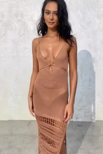 Well Tailored Garment with a Graceful Silhouette
