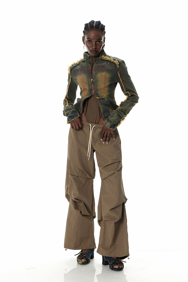 Beautifully Finished Top in a Timeless Design