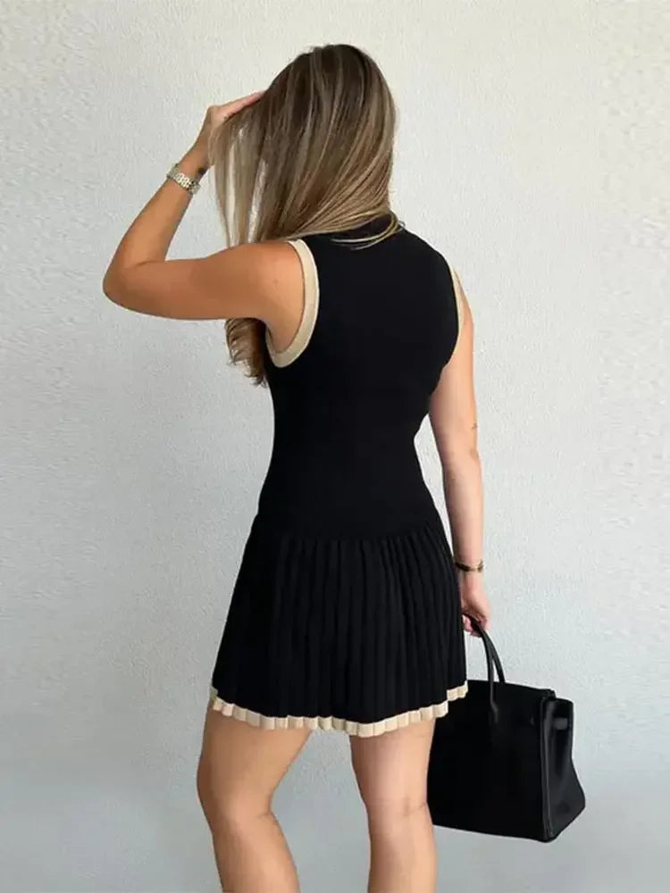 Sophisticated Dress with a Clean Classic Look