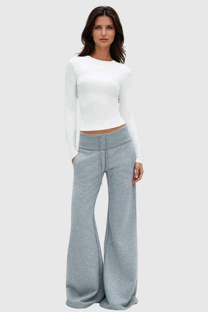 Classic Vintage Pants with a Flattering Fit
