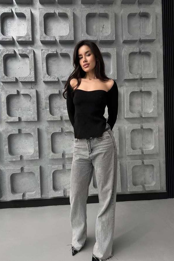 Beautifully Balanced Top with Timeless Character