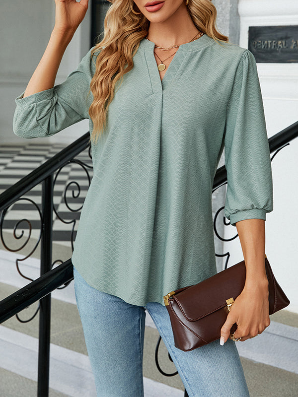 Classic Vintage T-Shirt with a Flattering Fit