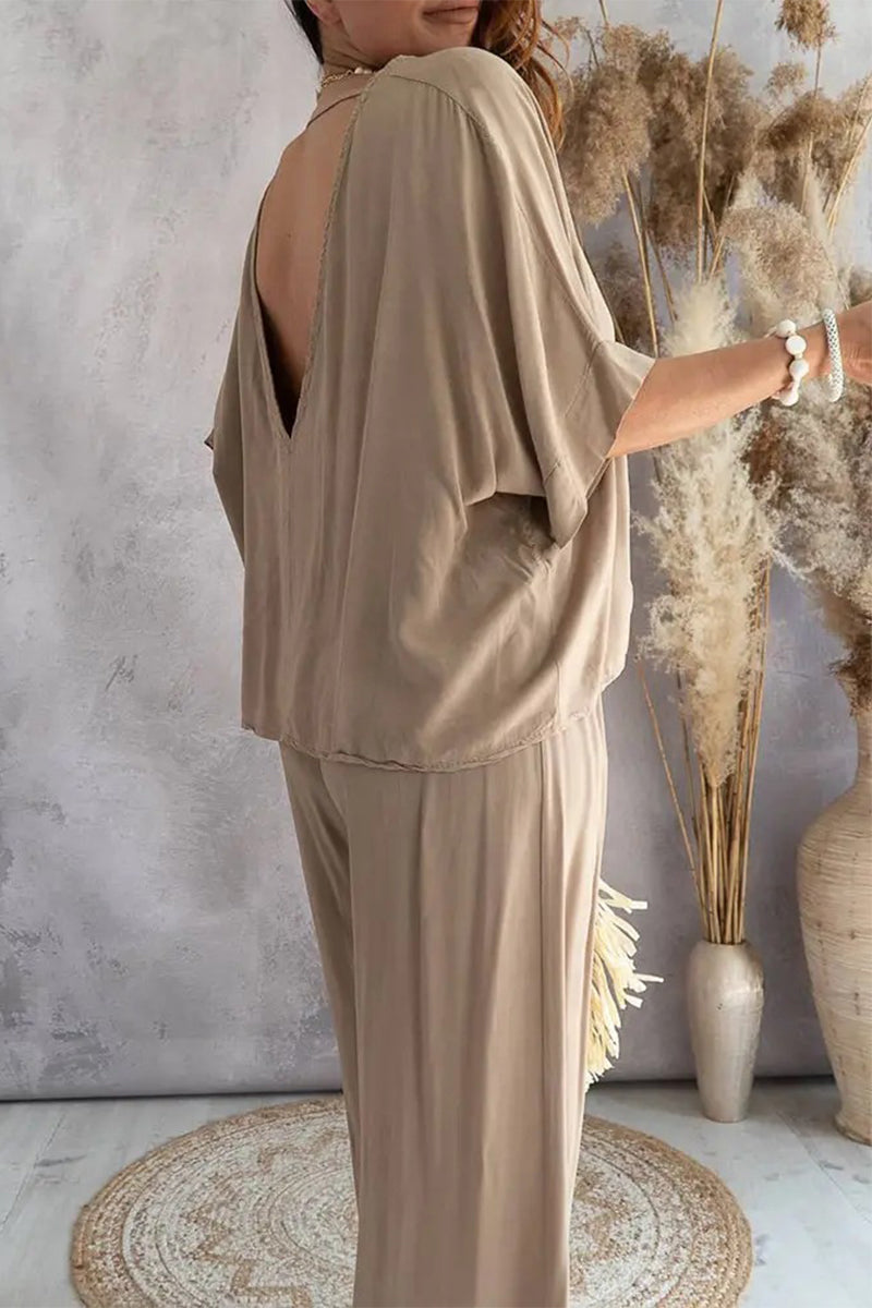 Effortlessly Elegant Garment with a Timeless Design
