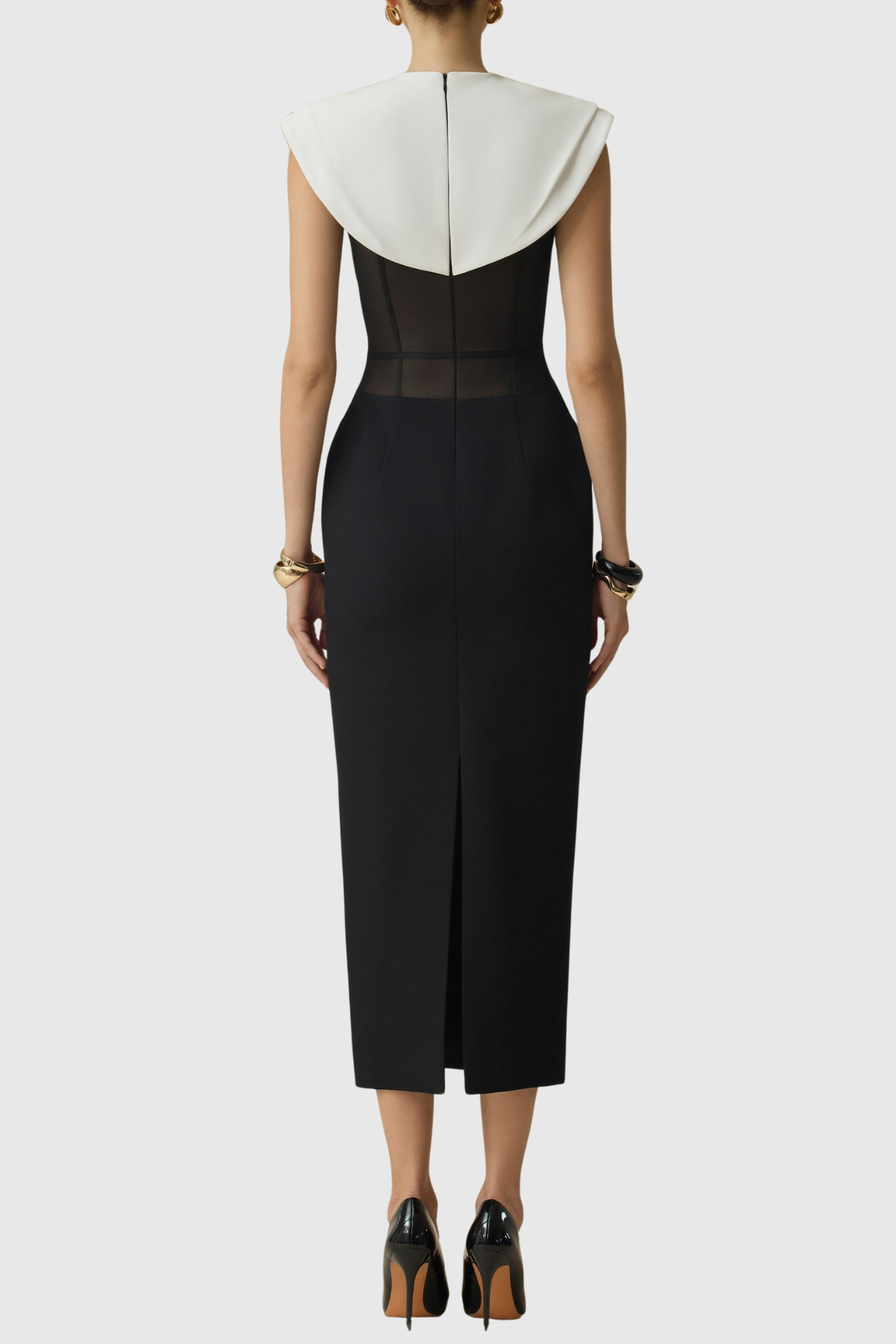 Classic Vintage & Enduringly Stylish Dress