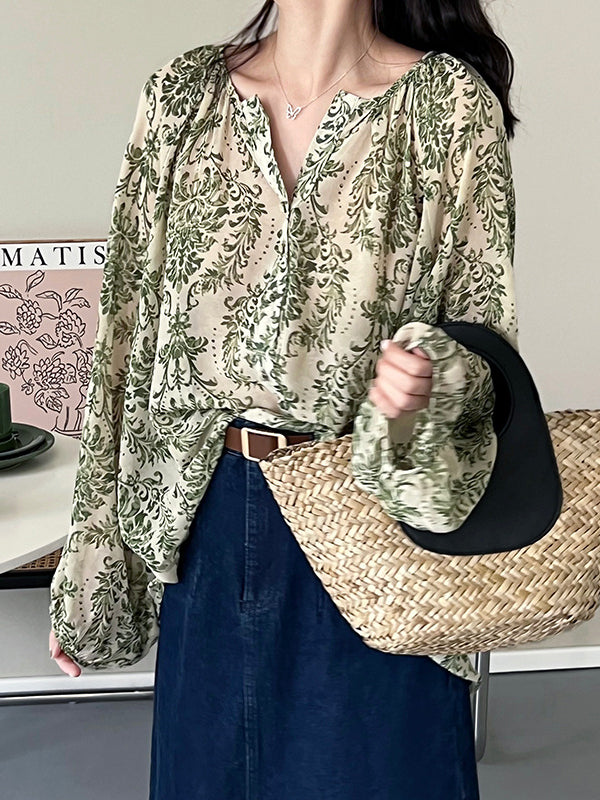 Classic Vintage & Enduringly Stylish Blouse