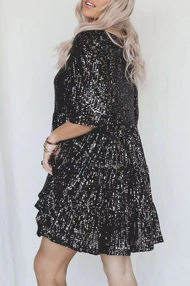 Beautifully Finished Dress in a Timeless Design