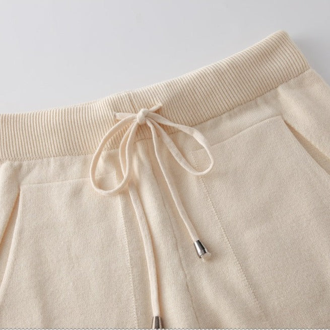 Classic Vintage Sweater with a Flattering Fit